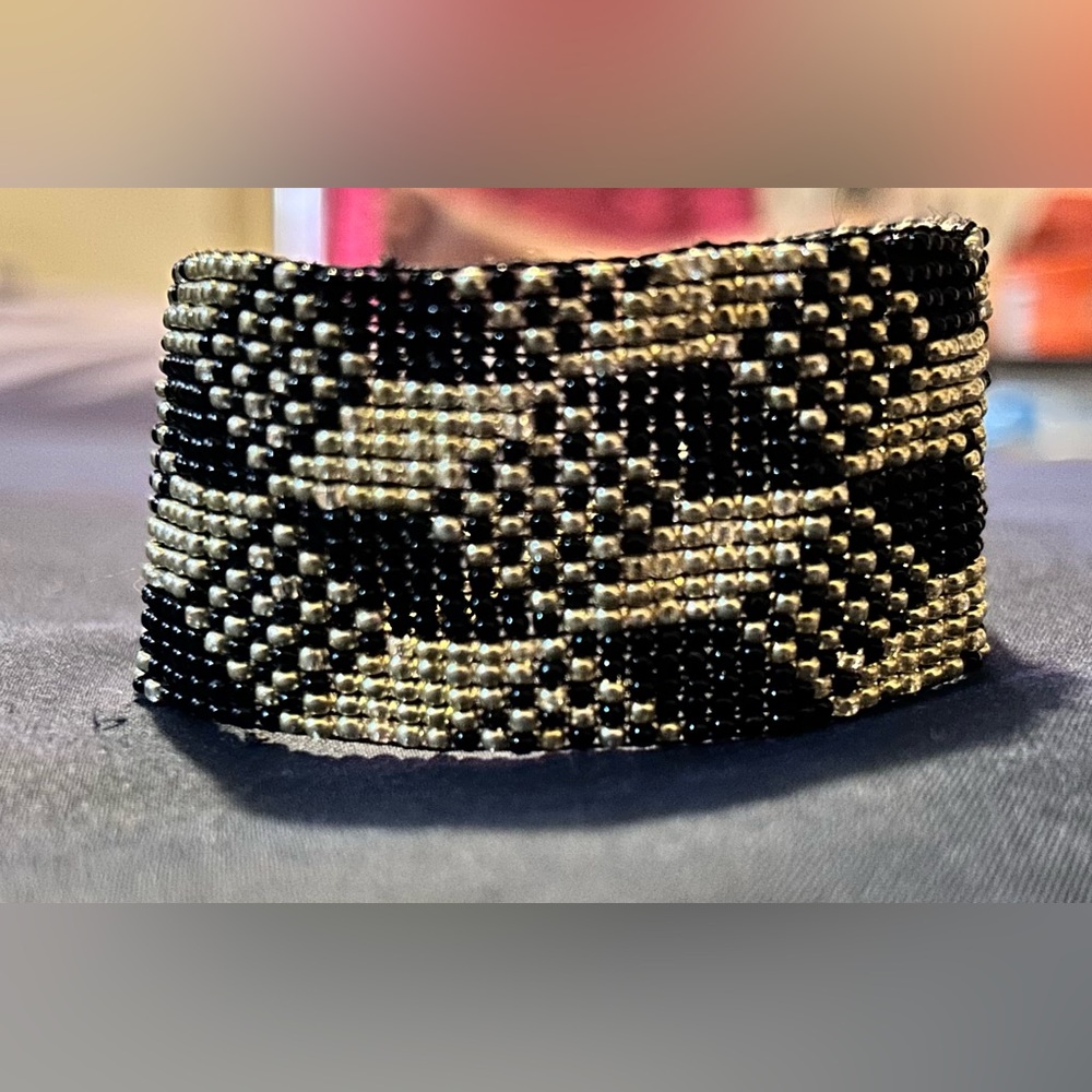 Black and Gold Beaded bracelet